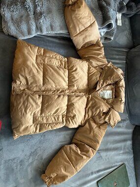 Abrocrombie and Fitch brown puffer jacker